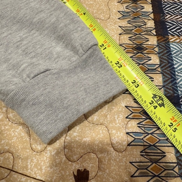 DISNEY Minnie Mouse Heather Gray Embroidered Flowers Bow Hoodie women’s size L - Picture 9 of 9